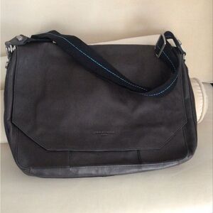 LIEBESKIND Men's Black Leather Messenger Bag